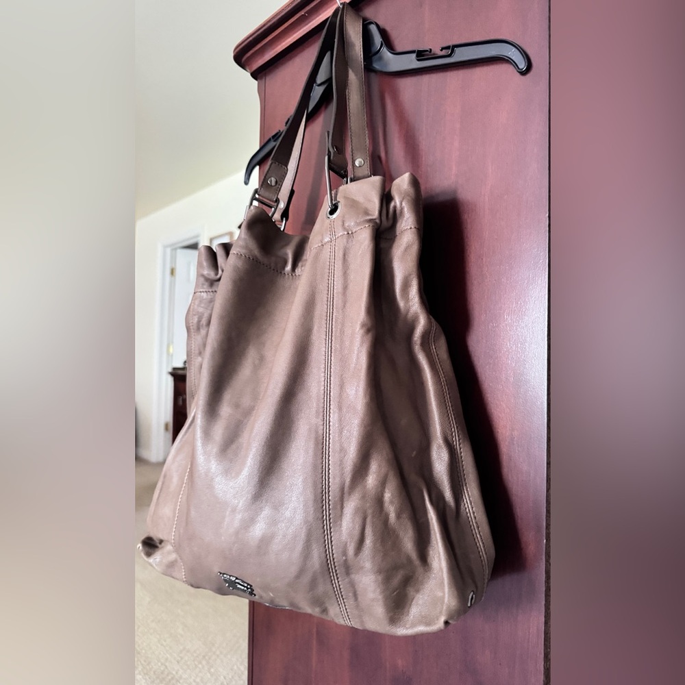 Burberry Brown Leather Tote Bag - Picture 2 of 14